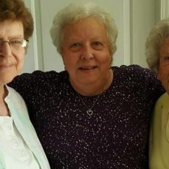 Meet your Posher, Rhoda - Picture 1 of 1